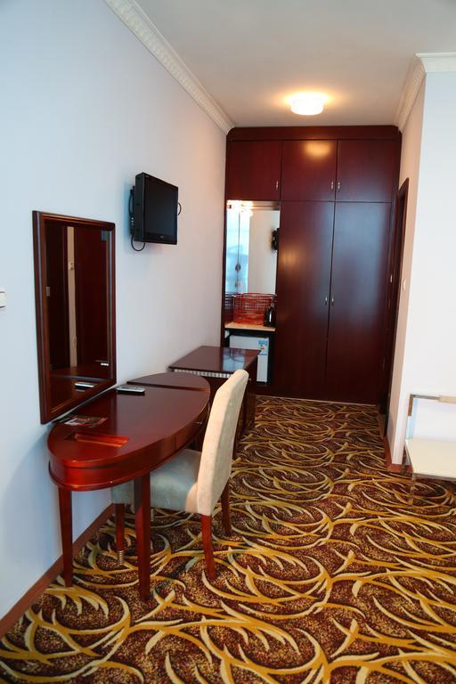 Afarensis International Hotel Addis Ababa Oda fotoğraf
