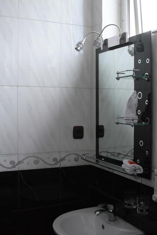 Afarensis International Hotel Addis Ababa Oda fotoğraf