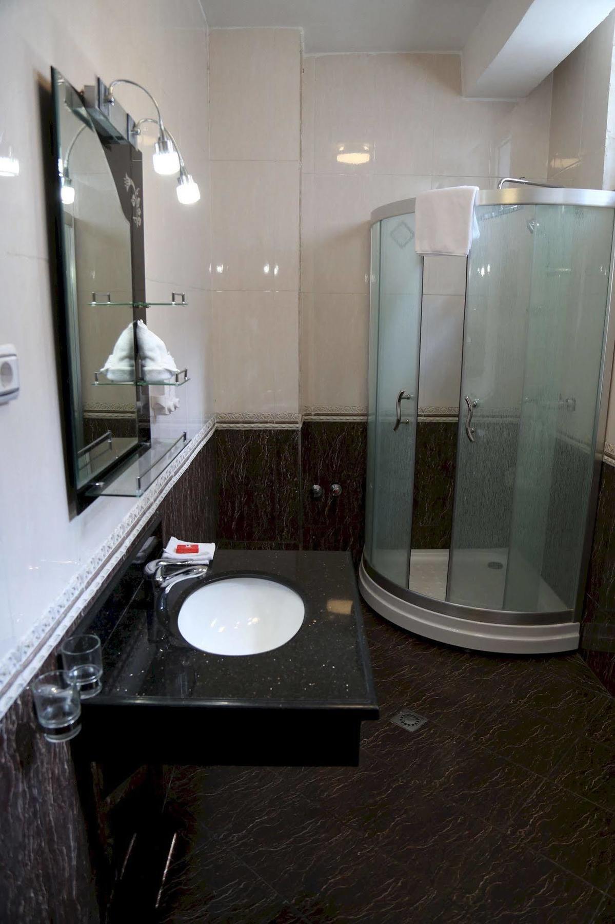 Afarensis International Hotel Addis Ababa Dış mekan fotoğraf